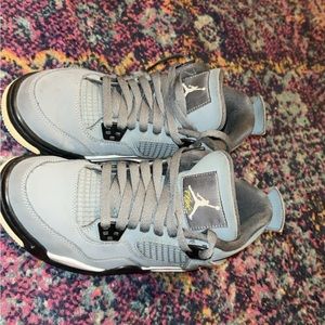 Jordan 4